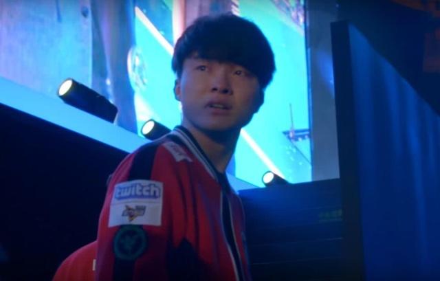 据外媒ExpressLOL统计，LEC最年长的选手为Odoamne选手27岁344天，最年轻选手为Bumm选手18岁139天