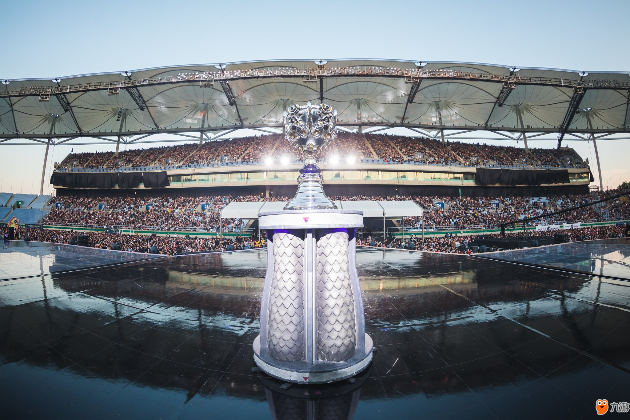 百家乐新手别被赢冲昏（百家乐新手切勿因胜利冲昏头脑）